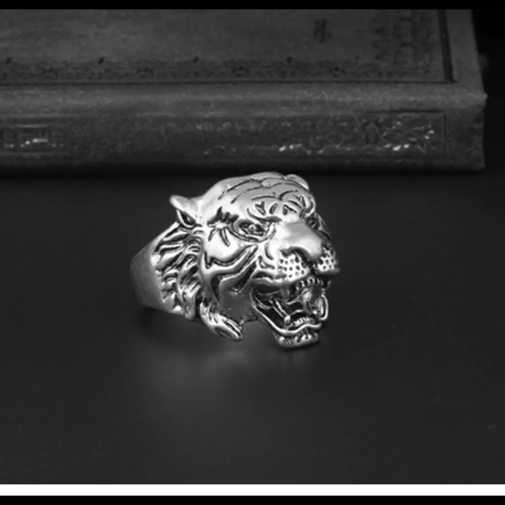 New Men’s Stainless Steele Tiger 🐅 Ring - Picture 4 of 8